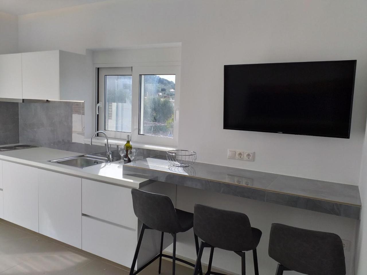 Aestas Apartments Agia Marina  ภายนอก รูปภาพ